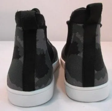 Mia Amore "Marek" Camo Gored Fly Knit Pull On Sneakers