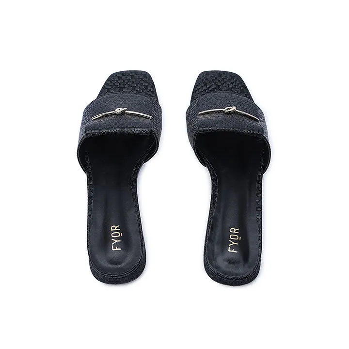 Shiny Square Flats HL 219