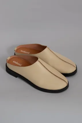 The Clog Mule in Cream